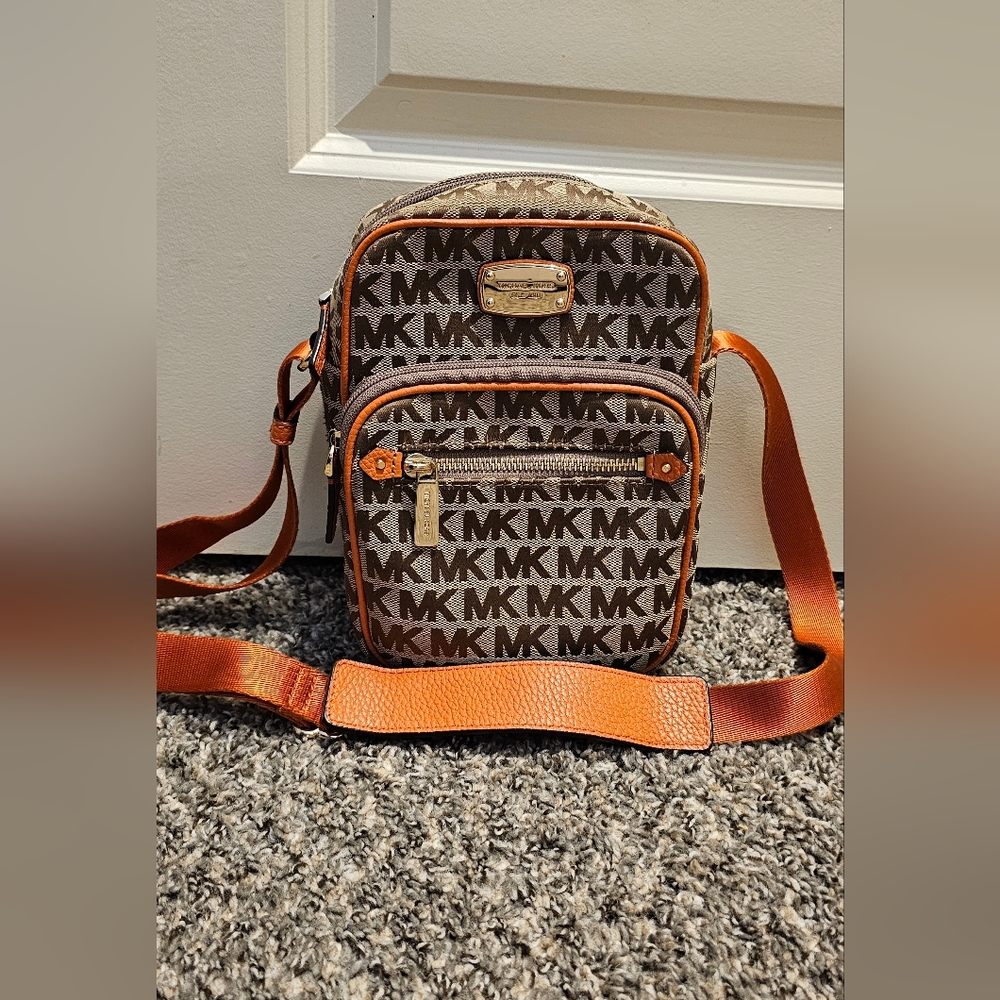 Michael Kors Crossbody